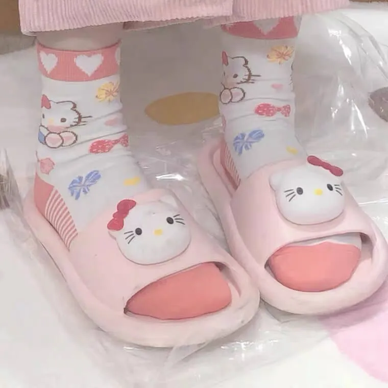 Cute “Hello Kitty” socks BY1096