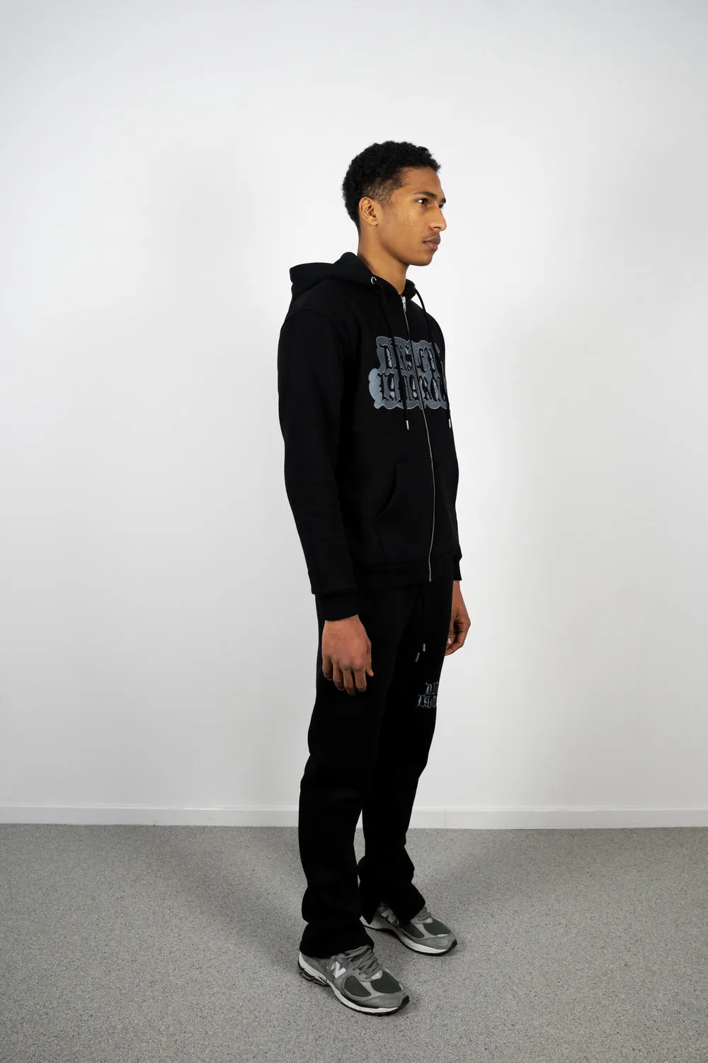 Dix-Sept La Marque Black Zip up