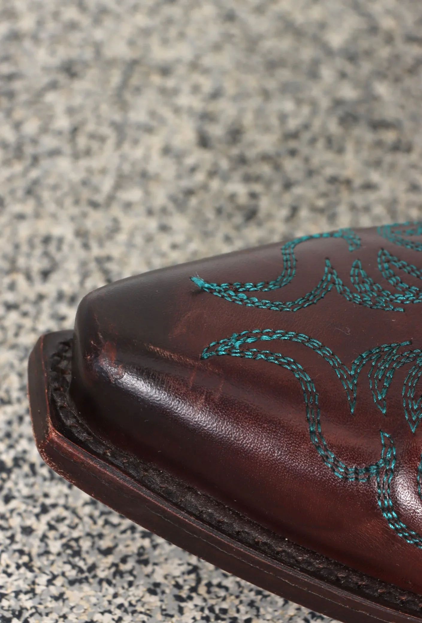 LUCCHESE Burgundy Brown & Teal Leather Cowboy Mules (7)