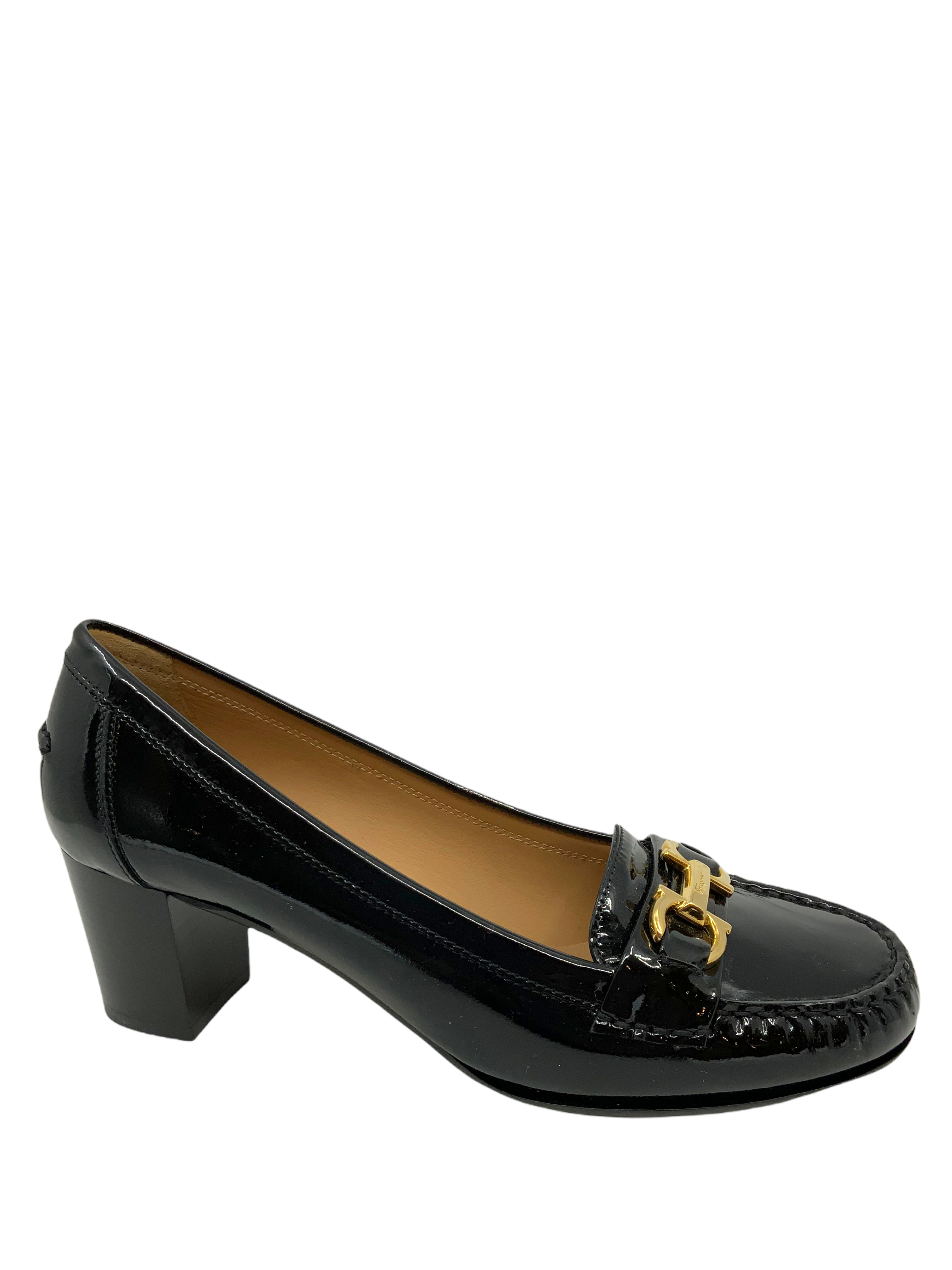 Salvatore Ferragamo Gancini Leather Loafer Pump Size 8.5 NEW