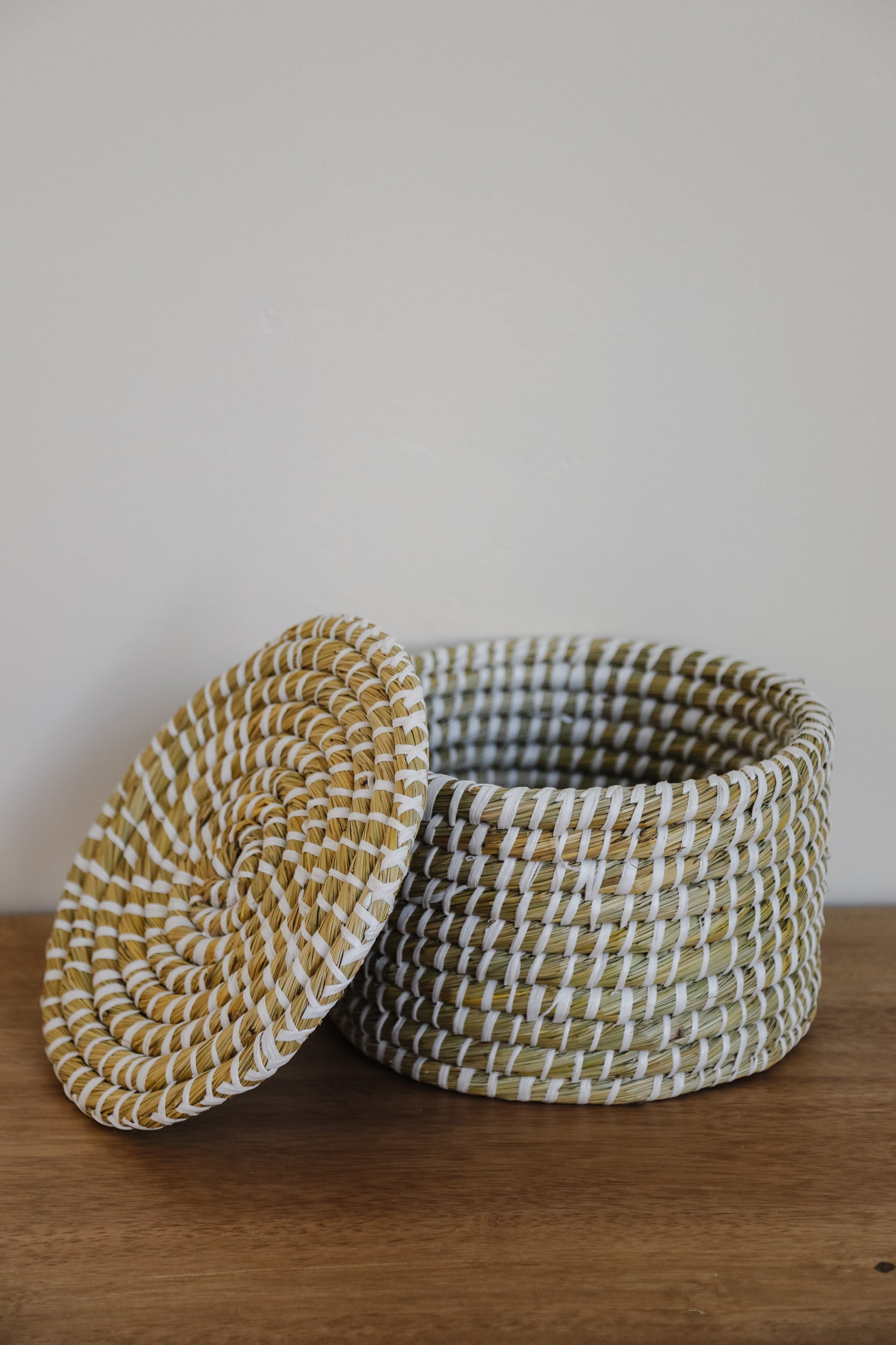 Whitewashed Woven Baskets with Lid